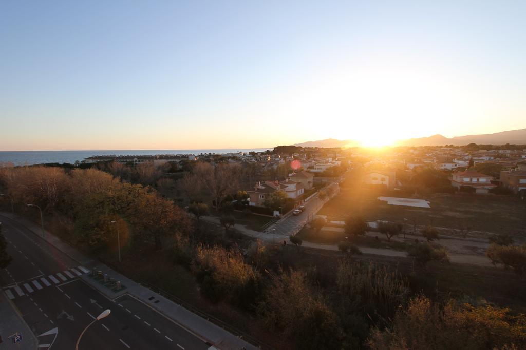 For A Stay Las Dunas Cambrils Room photo