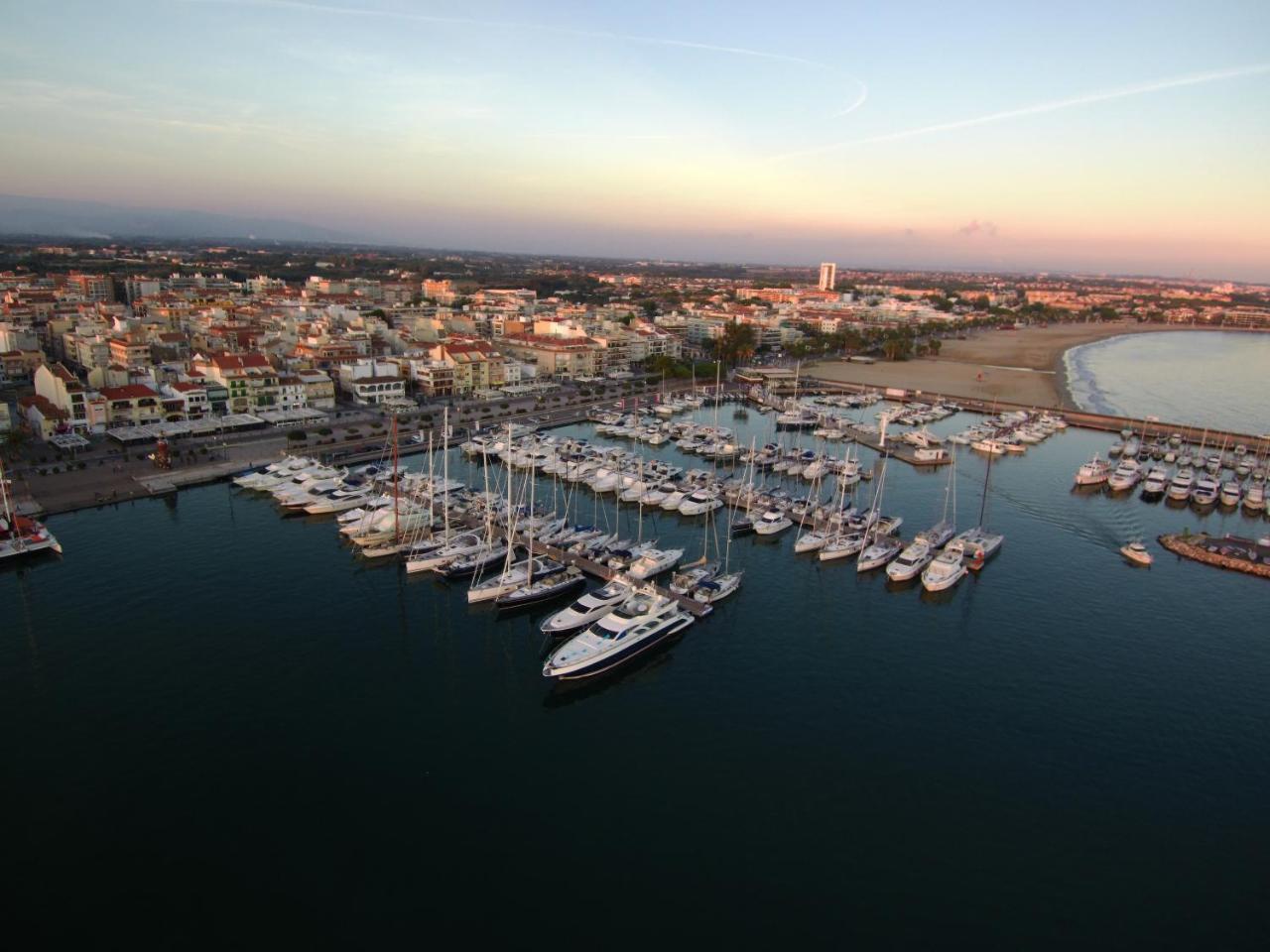 For A Stay Las Dunas Cambrils Exterior photo